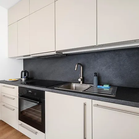 Apartment Traktorowa Comfort By Bookinghost